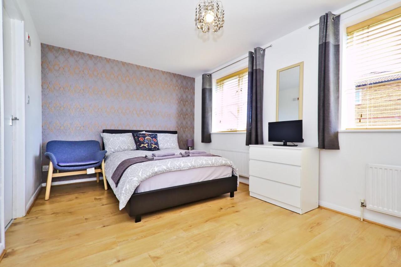 Harlinger Lodge Annexe Londen Buitenkant foto