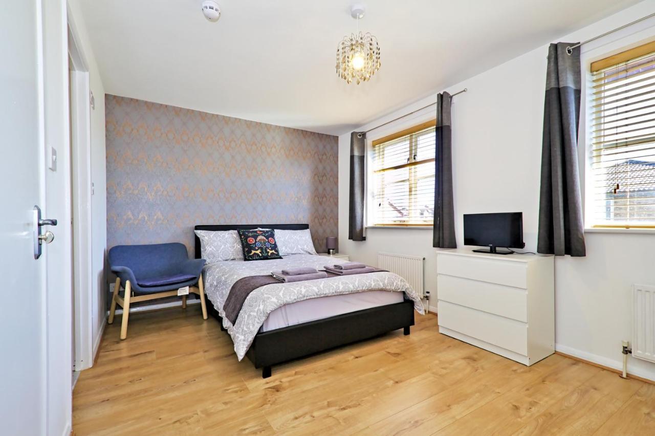 Harlinger Lodge Annexe Londen Buitenkant foto